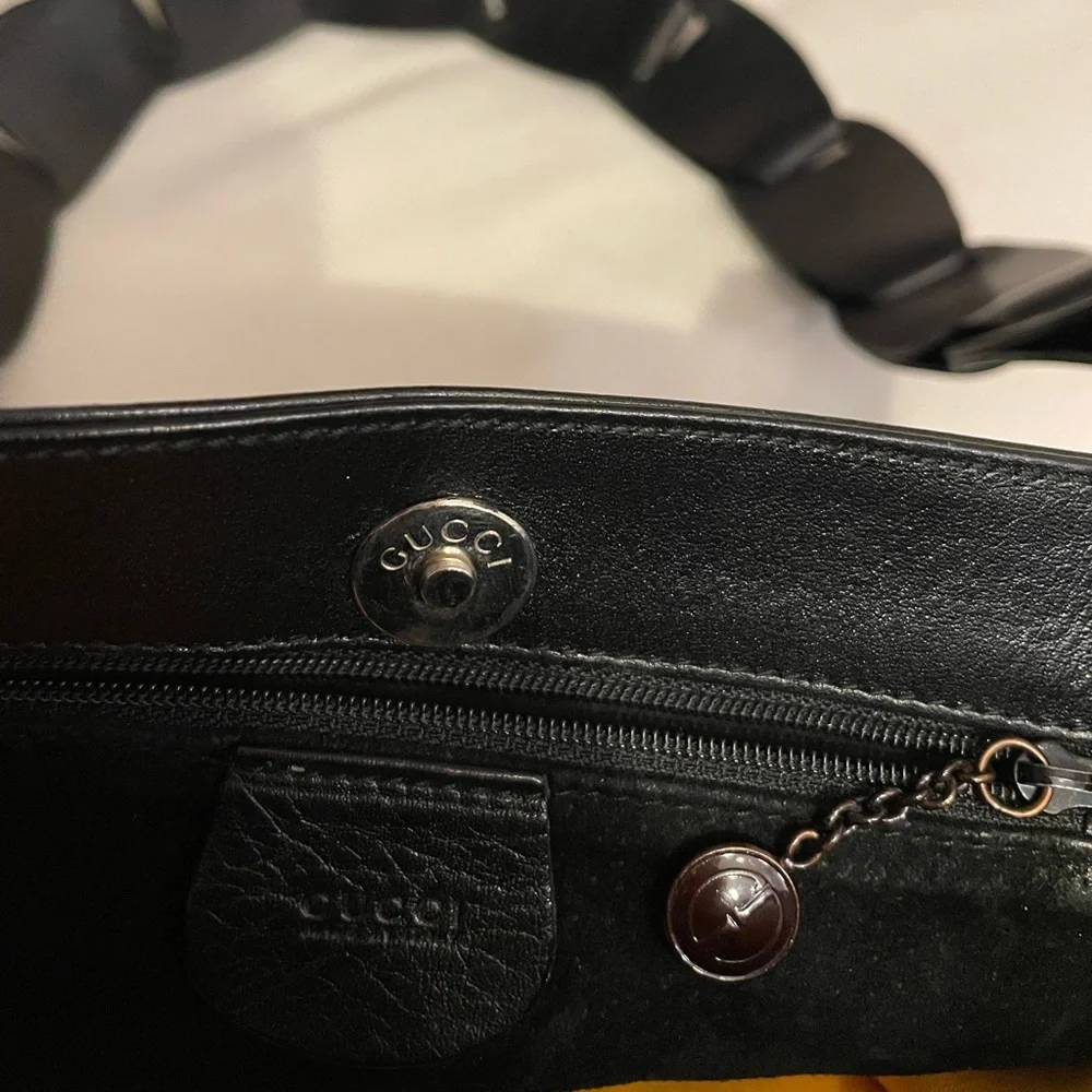 Gucci vintage crossbody leather bag